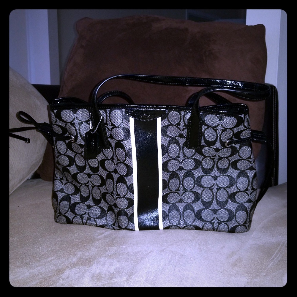 Coach drawstring carry-all shoulder bag